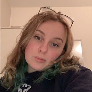 Meet your Posher, Daphney